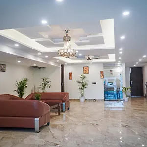 Hotel The Leaf Medanta, Gurgaon