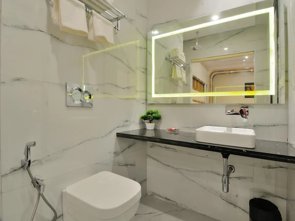 ****  Crossroads Hotel Gurgaon India