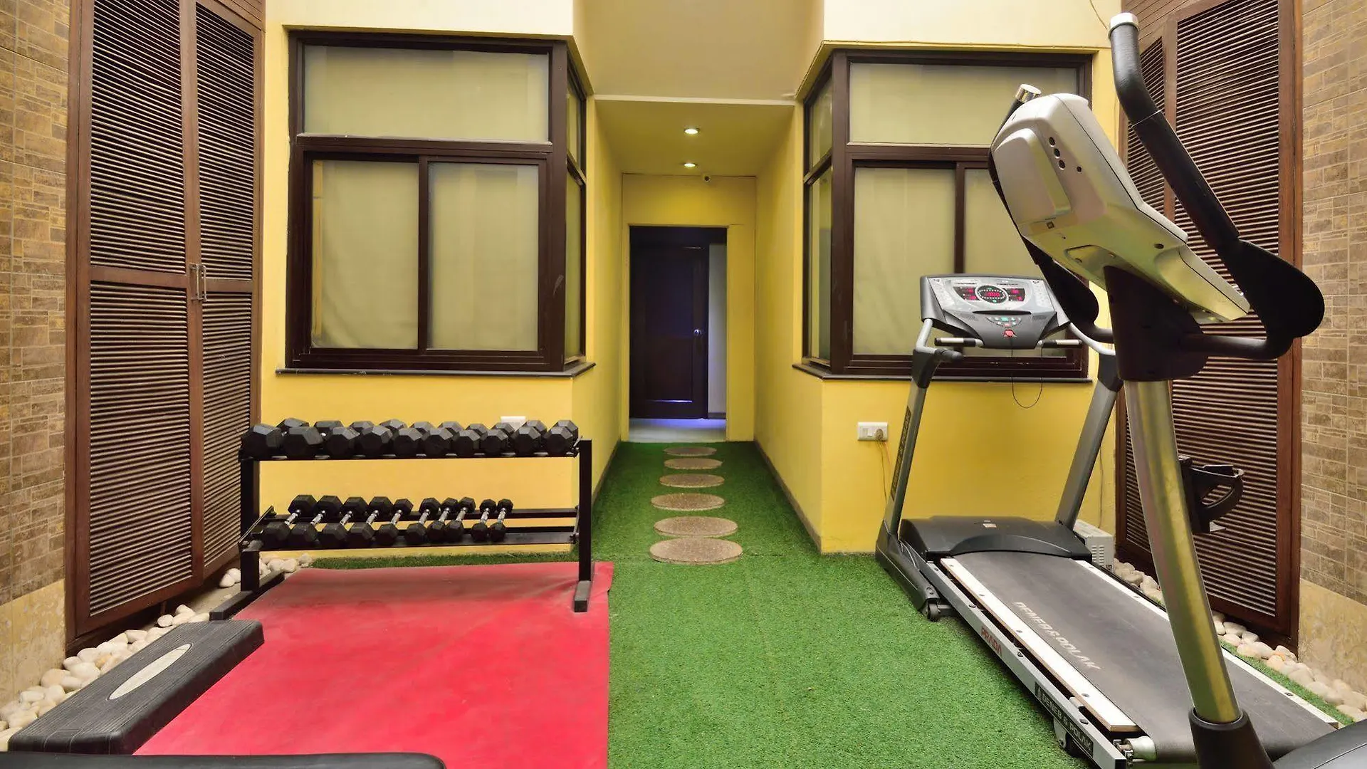 Crossroads Hotel Gurgaon