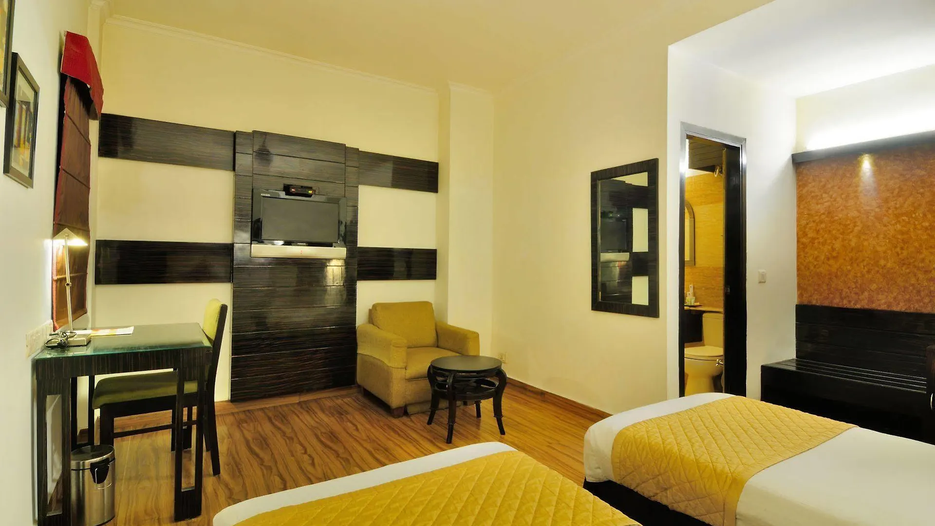 Crossroads Hotel Gurgaon