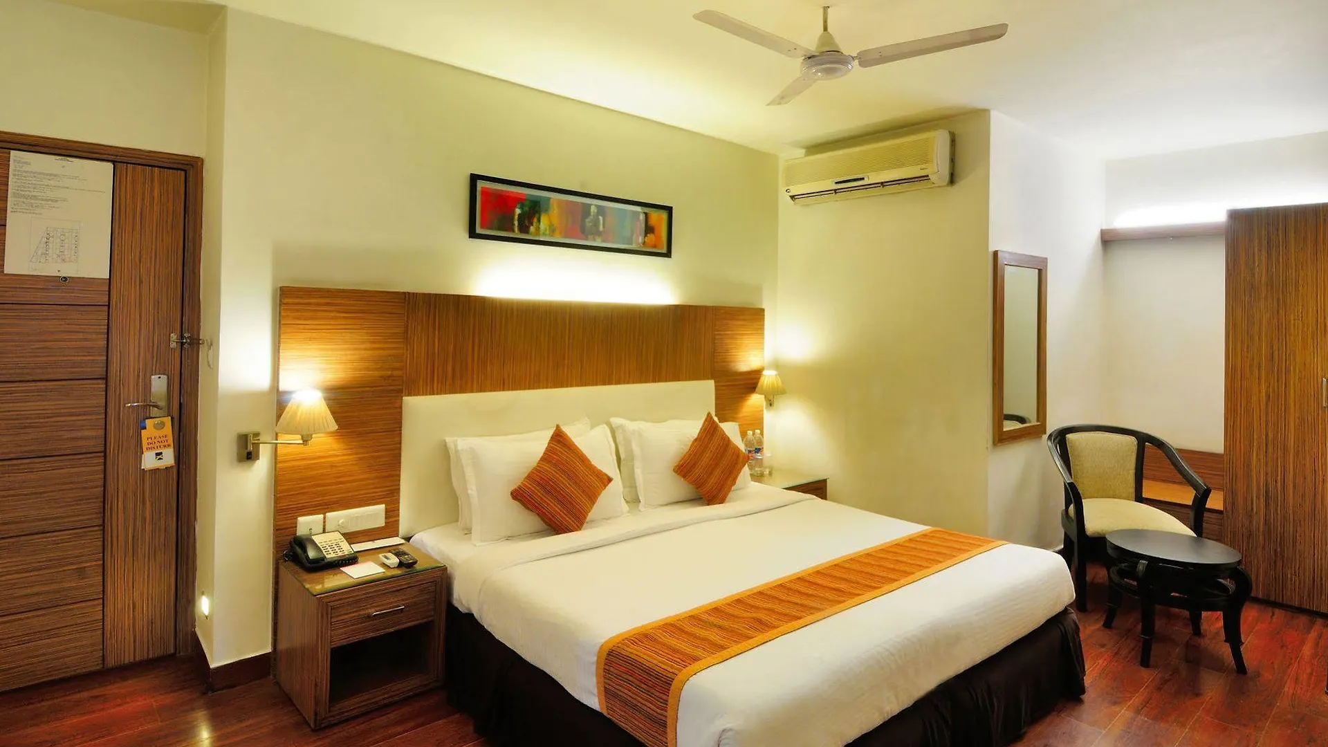 Crossroads Hotel Gurgaon 4*,  India